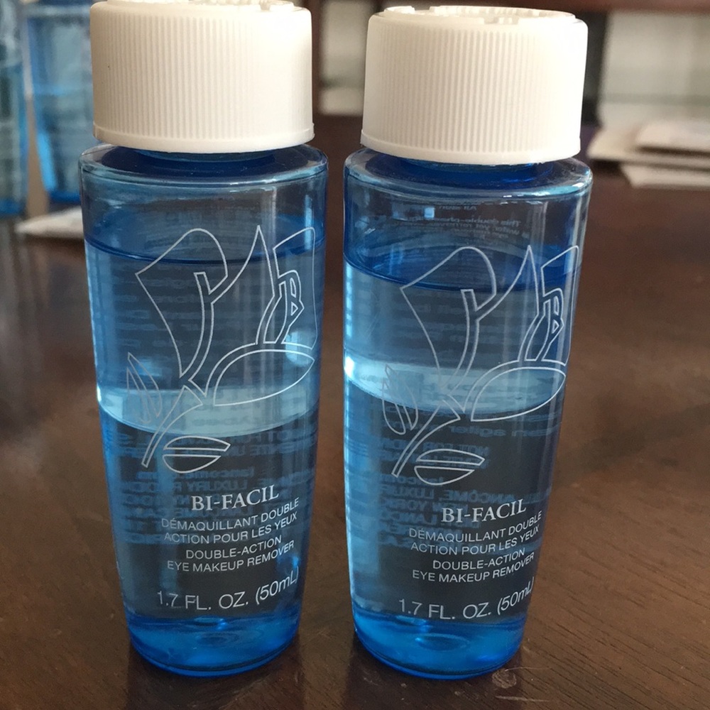 Lancôme makeup remover.